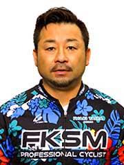 山崎　芳仁 選手